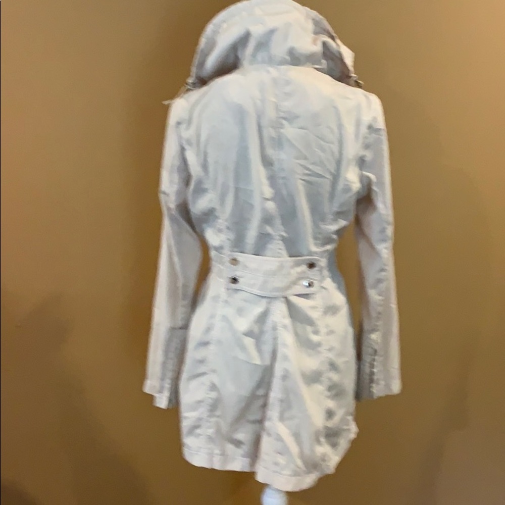 Laundry Rain Jacket - Picture 2 of 4
